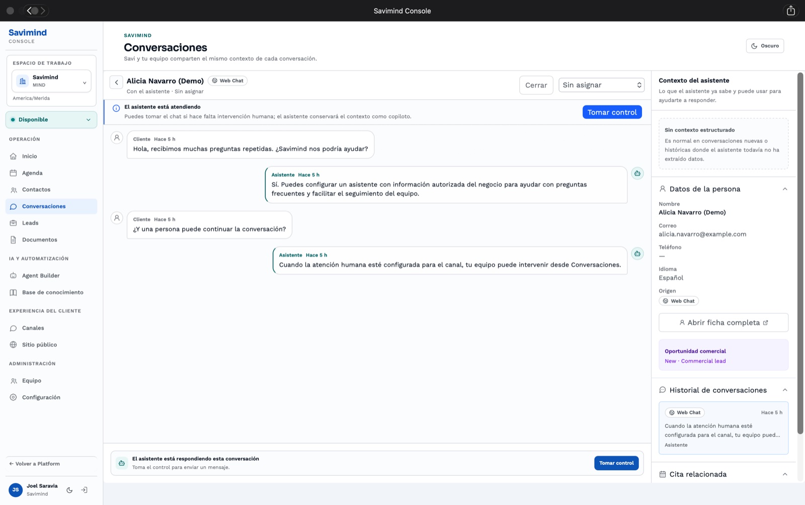 Conversación de ejemplo atendida por Savi en la interfaz de Savimind